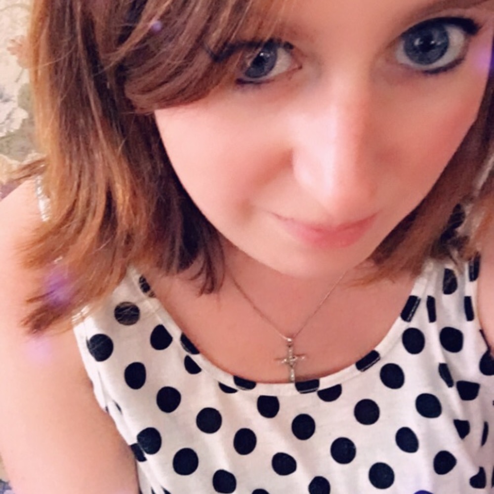 Meet your Posher, Elizabeth